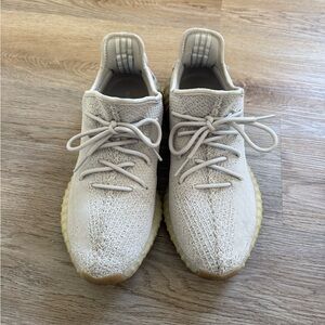 YEEZY Adidas Sneakers